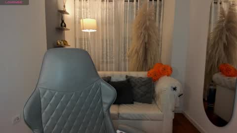 Snapshot of marcuswildx chatting on October 7, 11:40 am marcus online show from October 7, 11:40 am