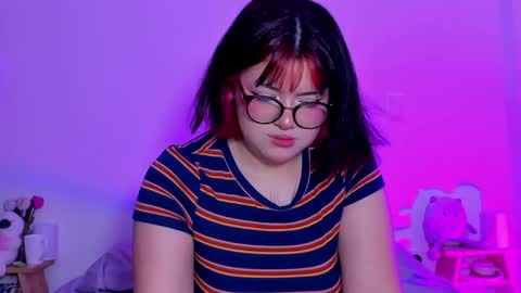 Snapshot of marcy_grey chatting on January 31, 12:06 am danna online show from January 31, 12:06 am