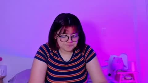 Snapshot of marcy_grey chatting on January 31, 2:17 pm danna online show from January 31, 2:17 pm