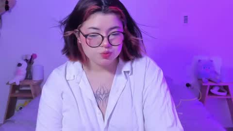 Snapshot of marcy_grey chatting on February 21, 1:11 am danna online show from February 21, 1:11 am