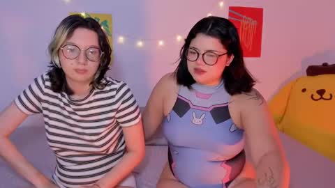 Snapshot of marcy_grey chatting on September 16, 12:22 am danna online show from September 16, 12:22 am