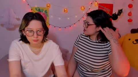 Snapshot of marcy_grey chatting on October 22, 2:45 am danna online show from October 22, 2:45 am