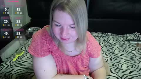 Snapshot of margaret_gem chatting on June 14, 5:09 am margaret gem online show from June 14, 5:09 am
