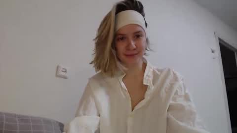 Alex and Jane online show from December 9, 11:47 am