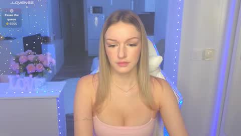 Snapshot of margaretsweet1 chatting on October 7, 12:52 am Margaret online show from October 7, 12:52 am