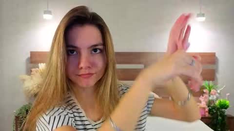 Call me Margie33 online show from February 12, 8:42 am