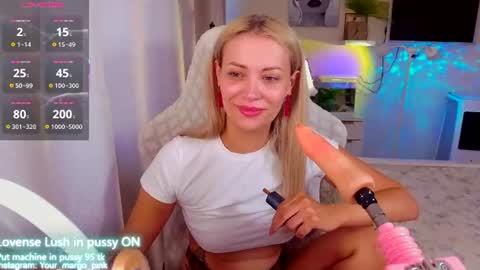 Snapshot of margohotty chatting on July 18, 4:38 am Margo for you online show from July 18, 4:38 am