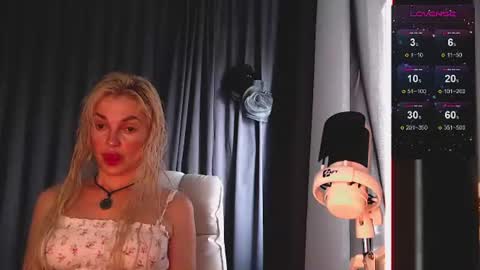 Snapshot of margoo_77 chatting on July 2, 3:17 am Margoo online show from July 2, 3:17 am