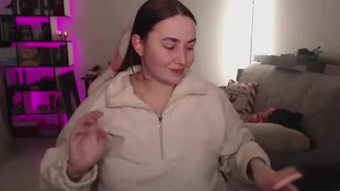 mari moore online show from December 19, 9:27 am