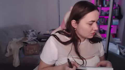 mari moore online show from February 11, 7:02 am