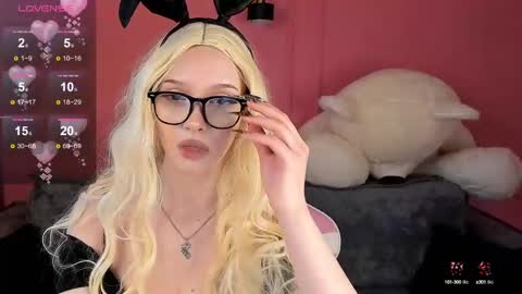 Snapshot of mari_nett chatting on February 28, 6:32 am mari_nett online show from February 28, 6:32 am