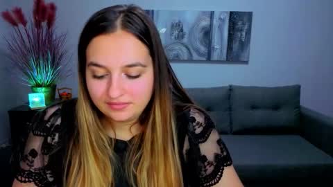 Maria online show from November 17, 8:31 am