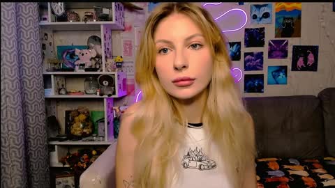Snapshot of maria_hunt chatting on December 5, 3:26 am Maria online show from December 5, 3:26 am