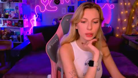 Snapshot of maria_hunt chatting on September 26, 1:53 am Maria online show from September 26, 1:53 am