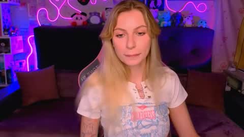 Snapshot of maria_hunt chatting on October 21, 2:45 am Maria online show from October 21, 2:45 am