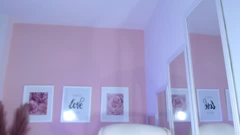 Snapshot of maria_jones chatting on January 13, 12:02 pm  Instagram soymj01 online show from January 13, 12:02 pm