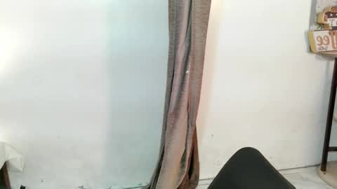 Snapshot of maria_laboxxx chatting on December 3, 2:08 am Marga online show from December 3, 2:08 am