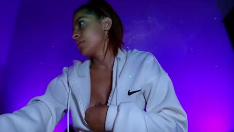 Snapshot of maria_rosee chatting on November 23, 12:05 pm ELI online show from November 23, 12:05 pm