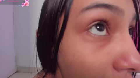 Snapshot of maria_skinny_ chatting on February 18, 7:19 pm My name is Valentina online show from February 18, 7:19 pm