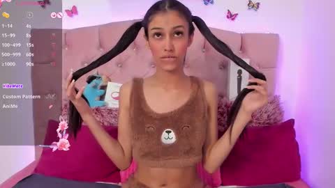 Snapshot of maria_skinny_ chatting on September 9, 5:07 am My name is Valentina online show from September 9, 5:07 am