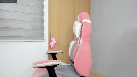 Snapshot of mariaangel_99 chatting on May 15, 11:56 pm maria angel online show from May 15, 11:56 pm