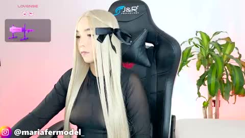 Snapshot of mariafer05 chatting on October 15, 7:03 pm Maria Fer online show from October 15, 7:03 pm