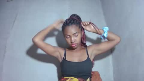 Snapshot of mariah586 chatting on November 16, 3:12 am Maria online show from November 16, 3:12 am