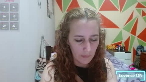 Snapshot of mariam_wish1 chatting on June 18, 6:34 pm mariam_wish1 online show from June 18, 6:34 pm