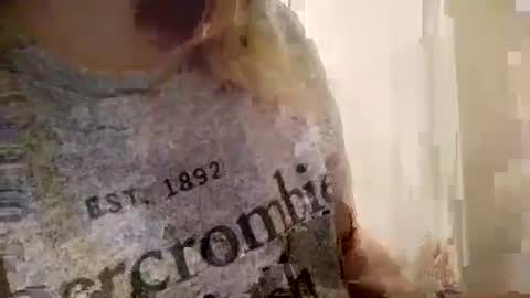 Mariah online show from December 6, 1:29 am