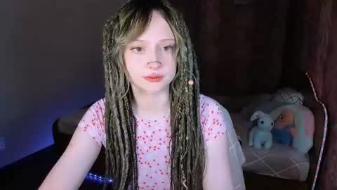 Snapshot of mariamilkis chatting on July 5, 12:50 am Maria online show from July 5, 12:50 am