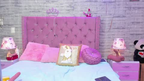 Snapshot of mariamrosse chatting on December 11, 4:28 am Mariam online show from December 11, 4:28 am