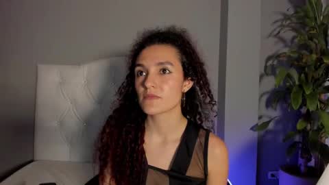 Snapshot of marian_skinny chatting on January 10, 5:15 am Marian online show from January 10, 5:15 am