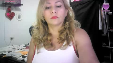 Snapshot of mariana995649 chatting on October 22, 7:57 pm mariana995649 online show from October 22, 7:57 pm