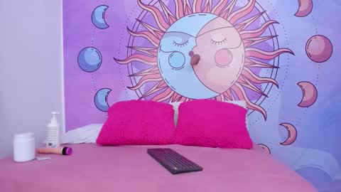 Snapshot of mariana_16_ chatting on November 7, 7:47 pm mariana_16_ online show from November 7, 7:47 pm