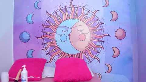 Snapshot of mariana_16_ chatting on November 18, 8:35 pm mariana_16_ online show from November 18, 8:35 pm