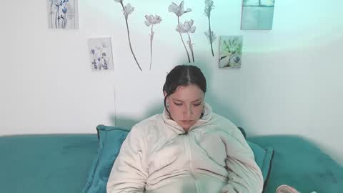 Snapshot of mariana__666 chatting on March 8, 9:28 am mariana__666 online show from March 8, 9:28 am