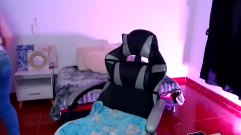 Snapshot of mariana__666 chatting on November 2, 9:17 pm mariana__666 online show from November 2, 9:17 pm