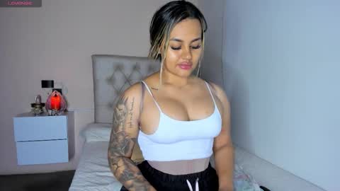 Mariana Roe online show from November 19, 3:06 am