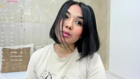 Mariana Allen online show from December 18, 7:53 pm