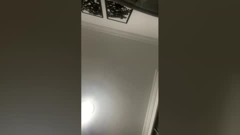 Mar y online show from March 3, 2:23 pm