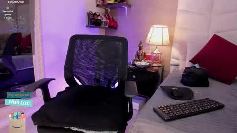 Snapshot of mariana_c chatting on May 7, 2:55 pm Mar y online show from May 7, 2:55 pm