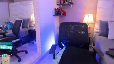 Mar y online show from July 7, 2:54 pm