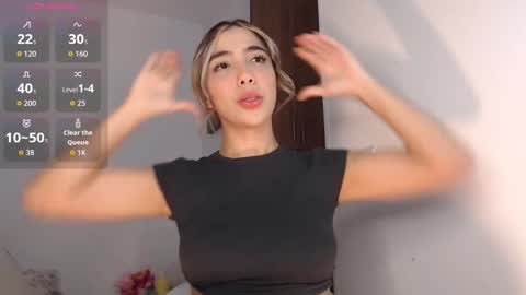 Mariana online show from November 7, 1:27 am