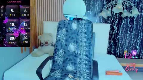 Snapshot of mariana_galviz chatting on July 4, 12:17 am Mariana online show from July 4, 12:17 am