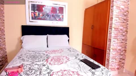 mariana mauricio online show from February 26, 7:35 pm