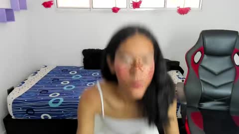 Snapshot of mariana_ofc chatting on March 4, 2:10 pm Mariana online show from March 4, 2:10 pm