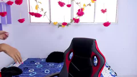 Snapshot of mariana_ofc chatting on March 7, 12:12 pm Mariana online show from March 7, 12:12 pm