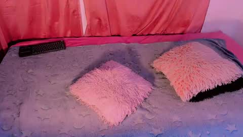 Snapshot of mariana_ofc chatting on November 12, 11:10 am Mariana online show from November 12, 11:10 am