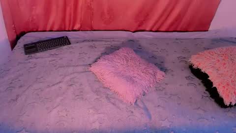 Snapshot of mariana_ofc chatting on November 29, 10:51 am Mariana online show from November 29, 10:51 am