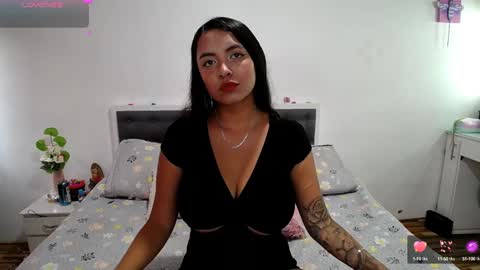 Snapshot of mariana_sara chatting on January 21, 12:39 pm mariana_sara online show from January 21, 12:39 pm